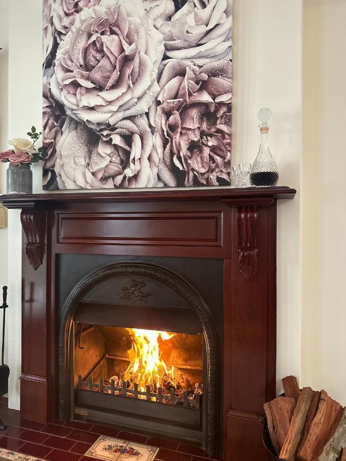 Wine And Roses Bed And Breakfast Adelaida Exterior foto